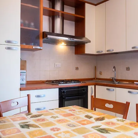 아파트 Appartamento Trilocale Cerboli *